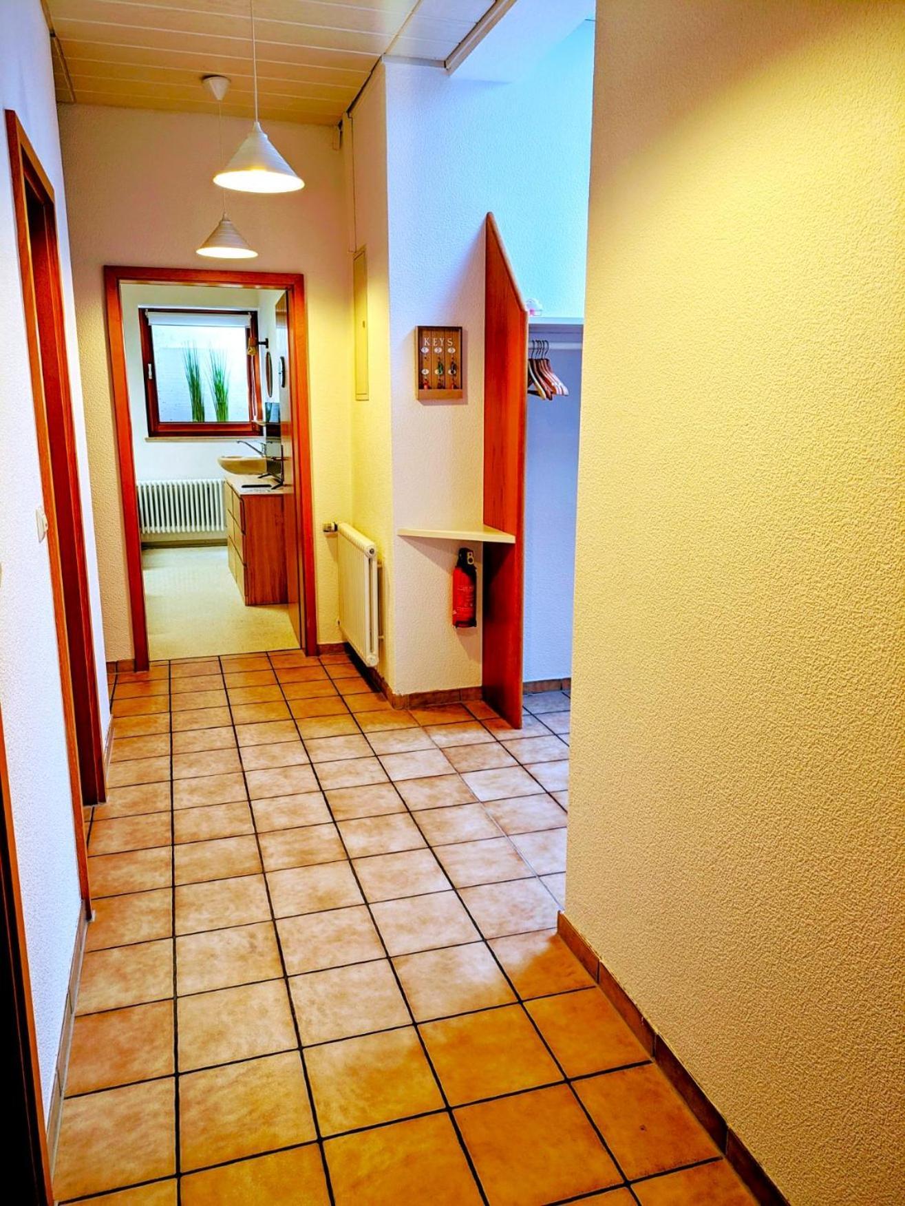 4 Zimmer Geraeumige Und Ruhig Gelegene Ferien- Und Monteurwohnung Nur Fuer Sie Allein Aujvari Vermietungen Spiegelberg Екстер'єр фото